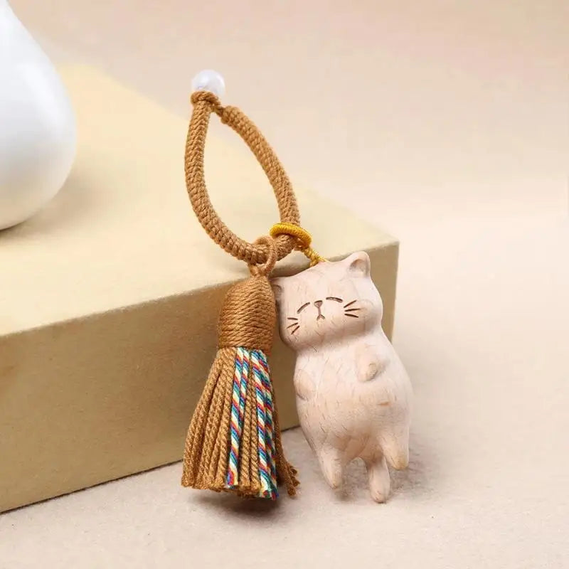 Cute Hand Carved Retro Cat Keychain Natural Wooden Kitty Tassel Charm Bag Pendant Unique Gift for Cat Enthusiasts